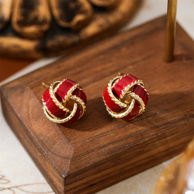 Vela Knot Studs