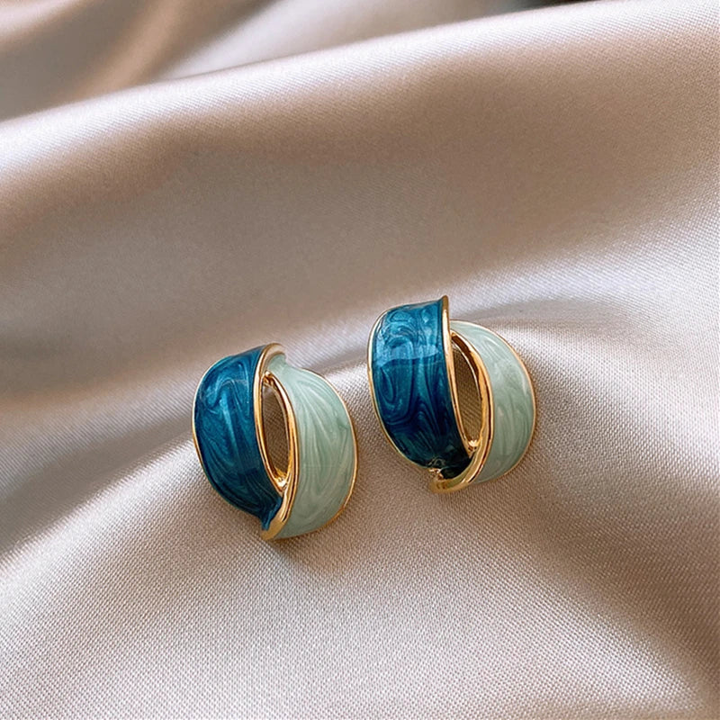 Sculpted Arc Studs